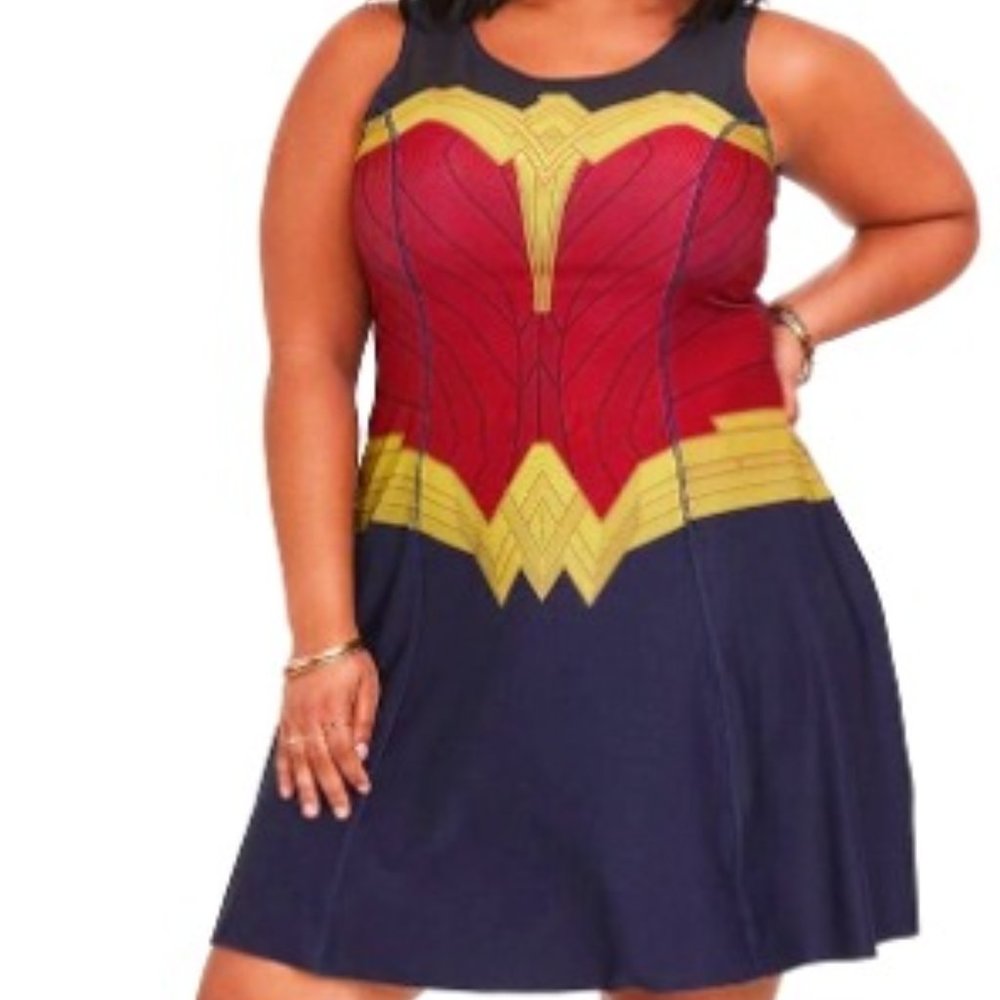 (NWT) SIZE 1 - HER UNIVERSE DC COMICS WONDER WOMAN REVERSIBLE SKATER DRESS